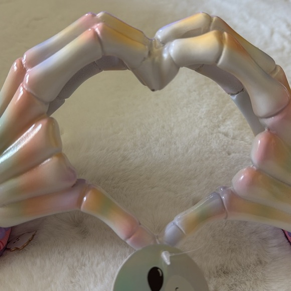 Summerween Pink Halloween Skeleton Heart Hands Ghost Bracelet Pastel Rainbow NEW - Picture 3 of 10